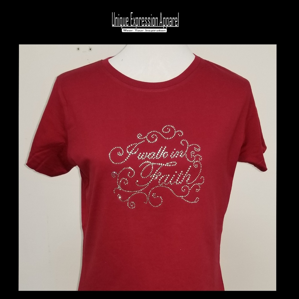 5⭐ "I walk in Faith" dressy garnet graphic tee